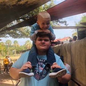 Meet your Posher, Seth